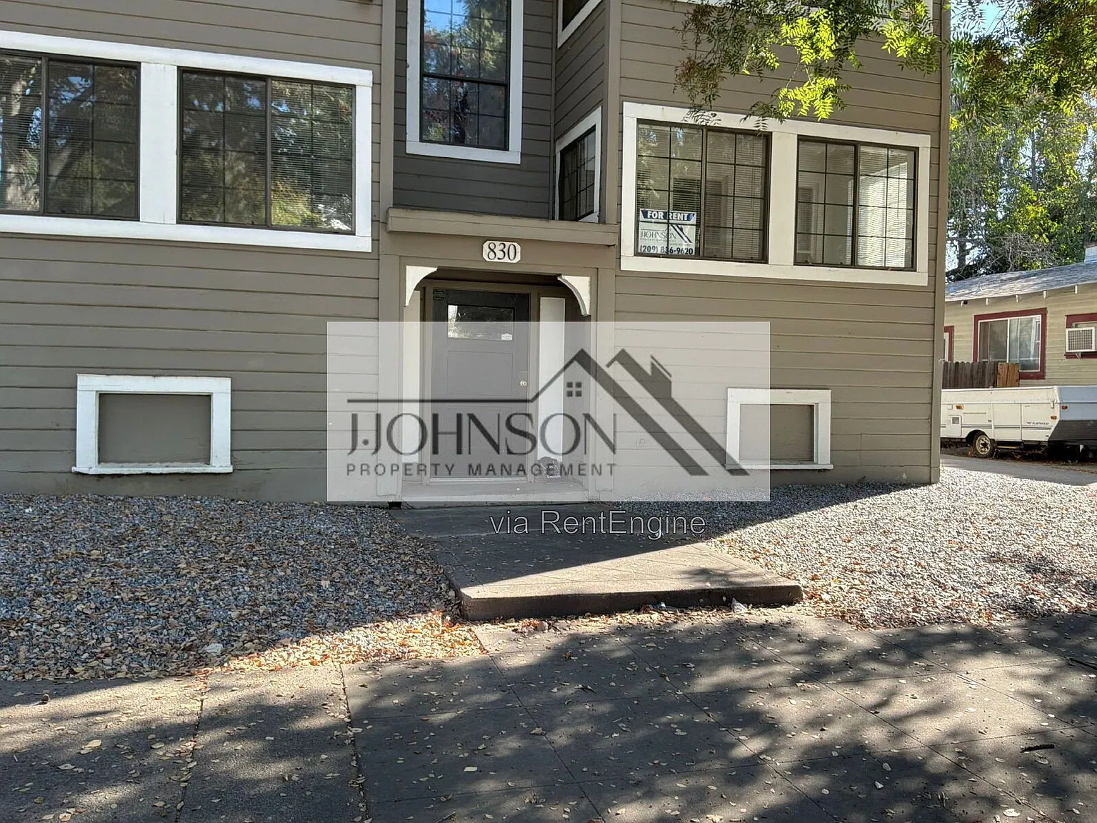 830 N Van Buren St — Photo 1