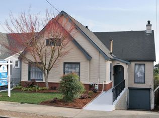 8321 Outlook Ave, Oakland, CA