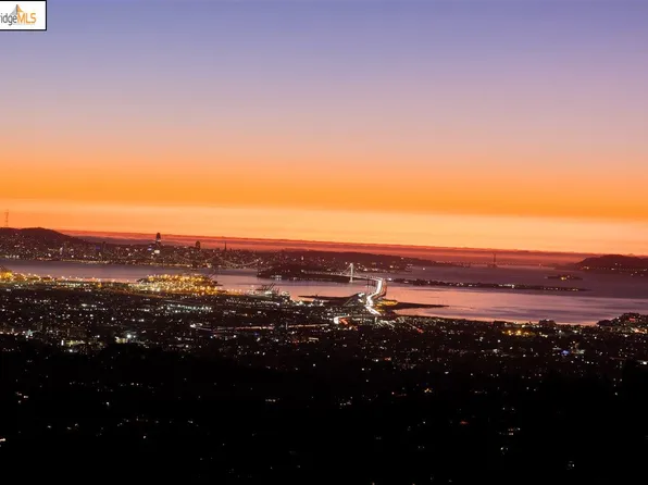 42 Villanova Dr, Oakland, CA 94611