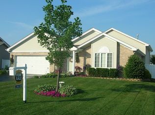 863 Berkshire Pl, Crete, IL 60417