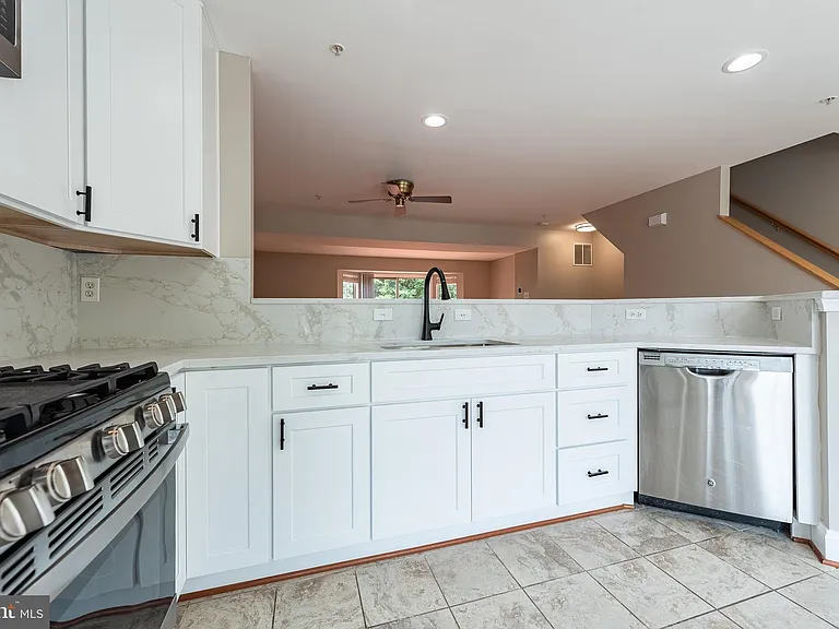 6209 Deep River Cyn — Photo 11