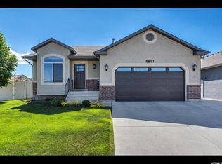 5812 S Stone Bluff Way, Kearns, UT 84118