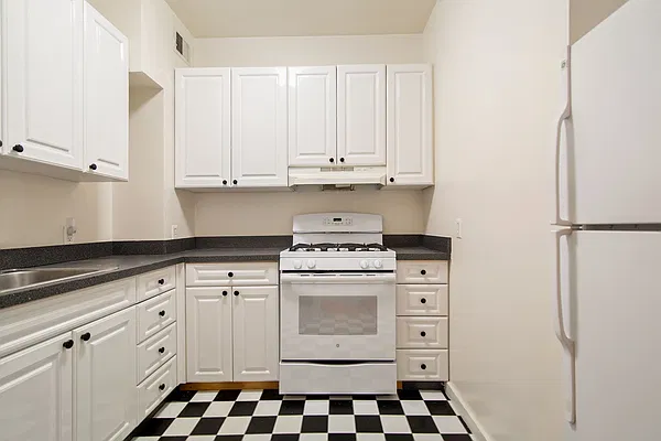 Rented by Keller Williams NYC | media 3