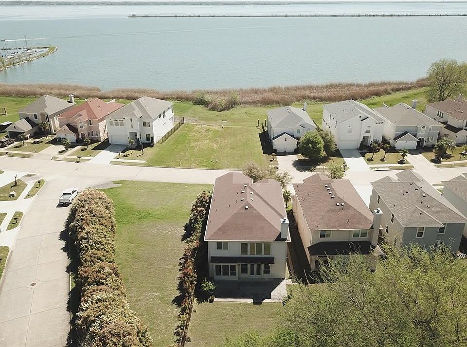 1st image of 5229 Lake Terrace Ct