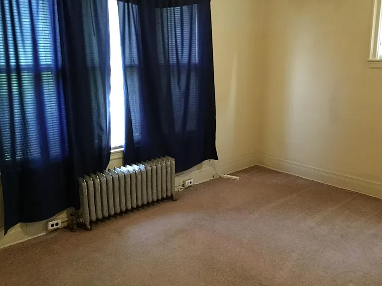 4198 Burns Ave #LOWER — Photo 7
