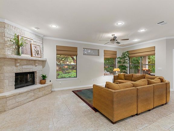 2nd image of 809 Boquilla Trl