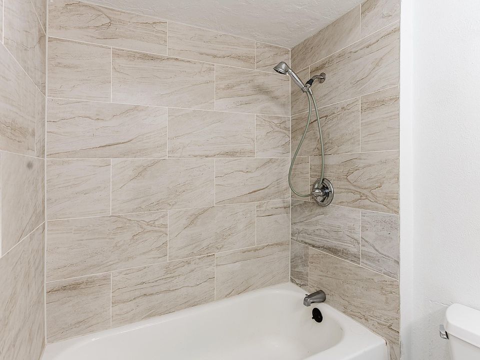 1st image of 3714 Lariat Ln