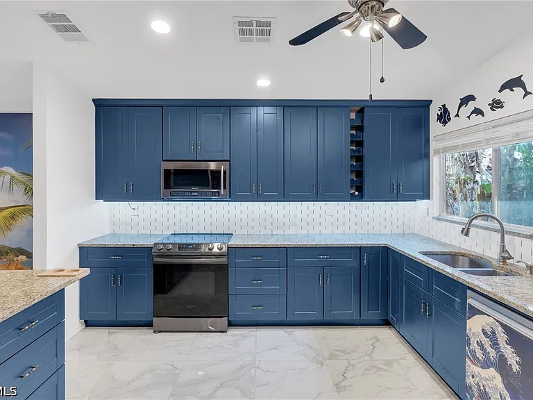 6511 Royal Woods Dr — Photo 11