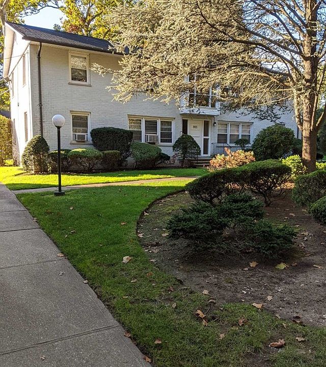 1st image of 26-02 High St APT B