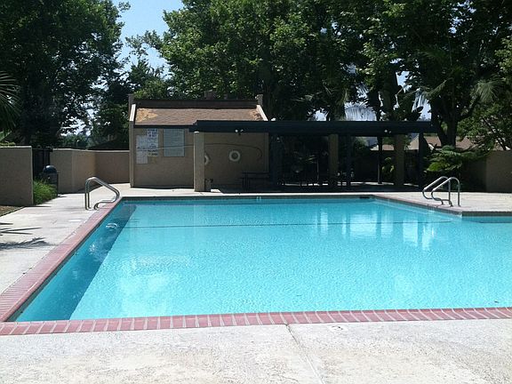 4th image of 1814 S Summerplace Dr