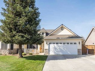 965 Big Sandy Ct, Tulare, CA 93274