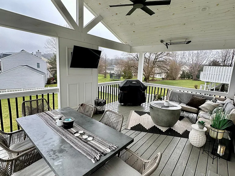 540 Juniper Ct — Photo 17