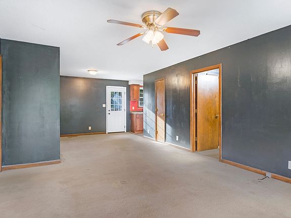 5th image of 504 Ginkgo Dr