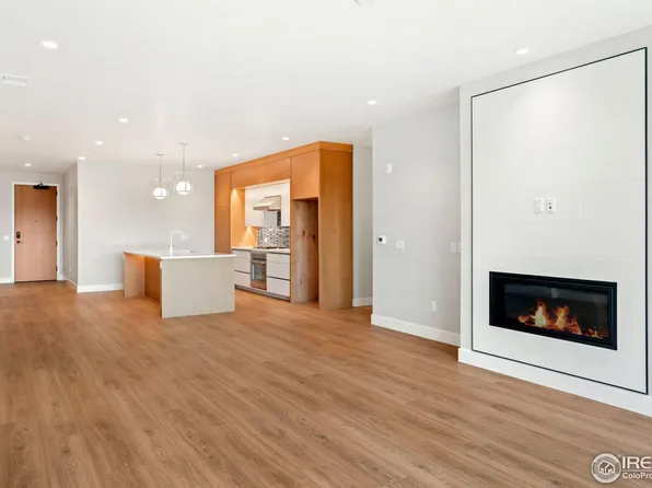 205 E 6th St #205, Loveland, CO 80537