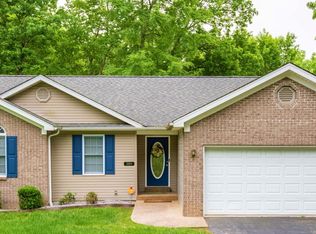 389 Pine Point Rd, Brandenburg, KY 40108