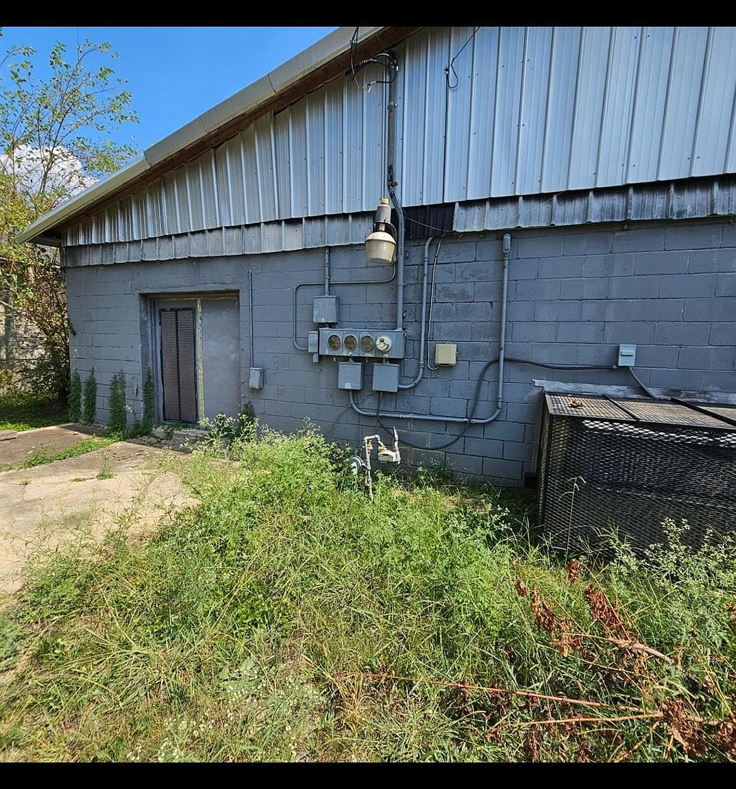 Fix & Flip Multi-Family in Dolomite, AL 35061 – $70,000 — exterior photo