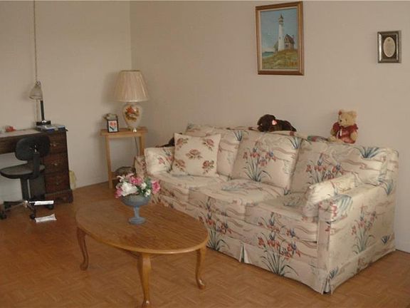 5th image of 1900 59th Ave N APT 208