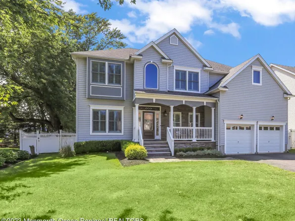 8 Spaulding Place, Monmouth Beach, NJ 07750