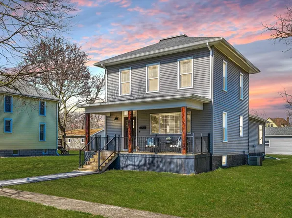 311 W Orleans St, Paxton, IL 60957