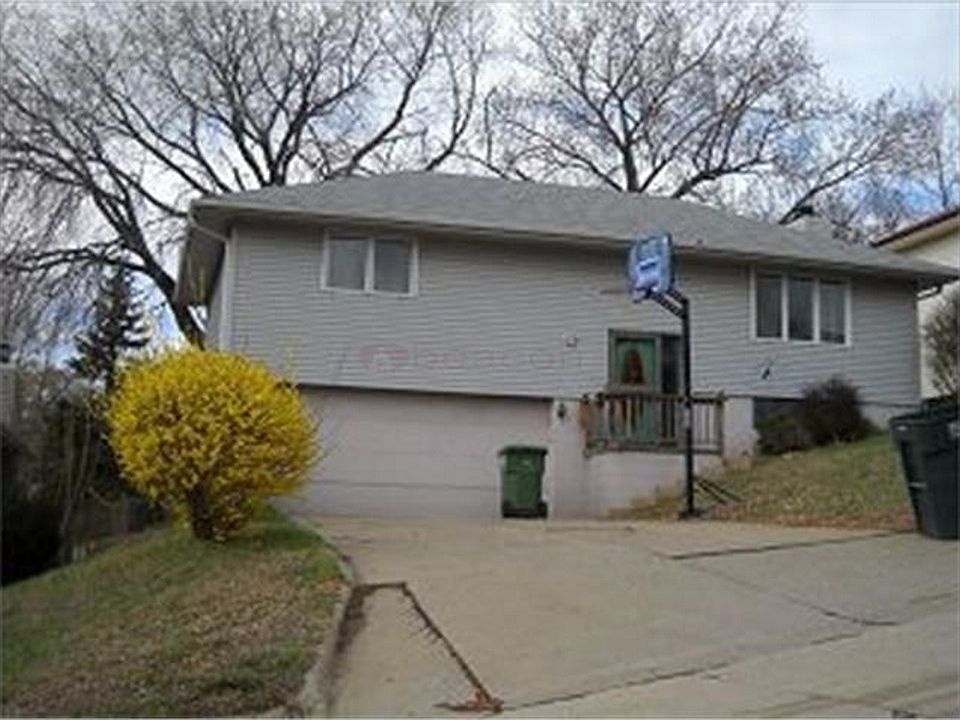 1st image of 2913 S Martha St