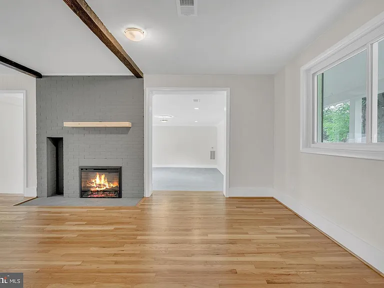 10911 Chandler Rd — Photo 19