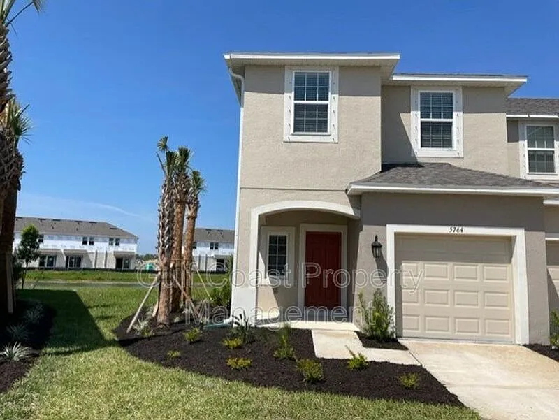 3 bed, 2.5 bath, 1553 sqft, $1,995 — Photo 2