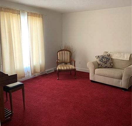 2nd image of 133 Westwood Ct