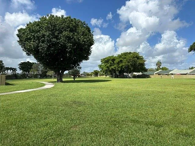 10953 SW 122nd Ct — Photo 3