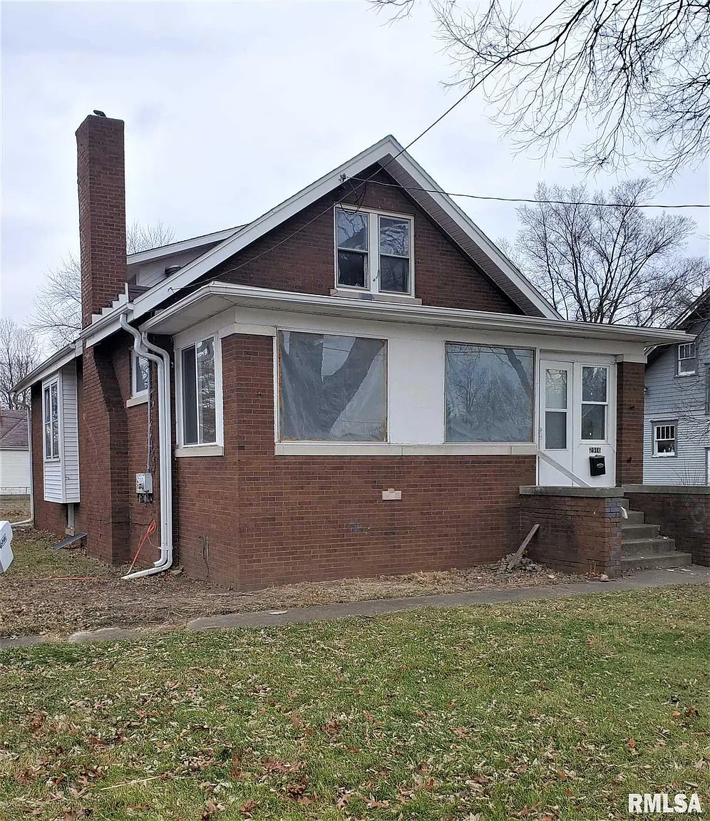 2916 N Knoxville Ave photo 1