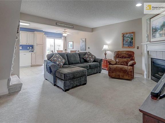 3rd image of 1355 SE Broadway Cir #285C
