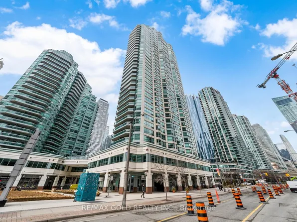 10 Yonge St #2710, Toronto, ON M5E 1R4