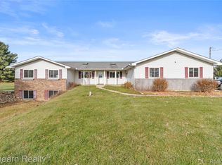 9895 E Brooks Rd, Lennon, MI 48449