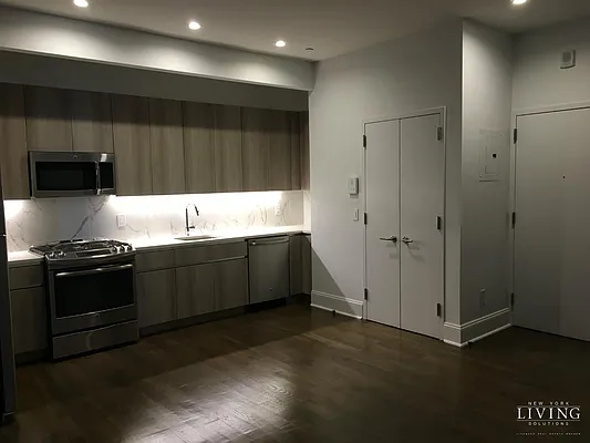 Rented by NY Living Solutions | media 21