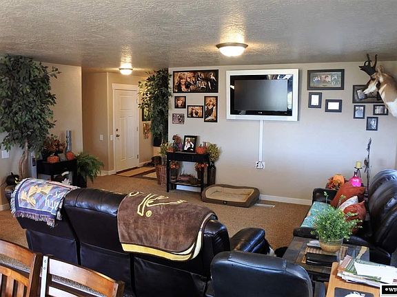 3rd image of 1412 Eagle Way