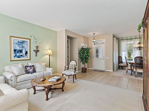 4th image of 13319 W Essex Ln