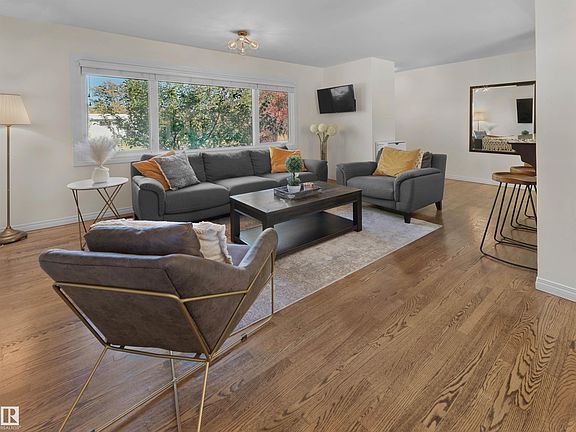 4th image of 14527 86th Ave NW
