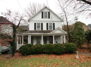 213 Alleghany St, Clifton Forge, VA 24422