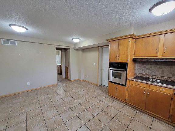 3rd image of 1103 College St #2