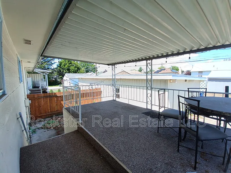 537 E Garland Ave — Photo 4