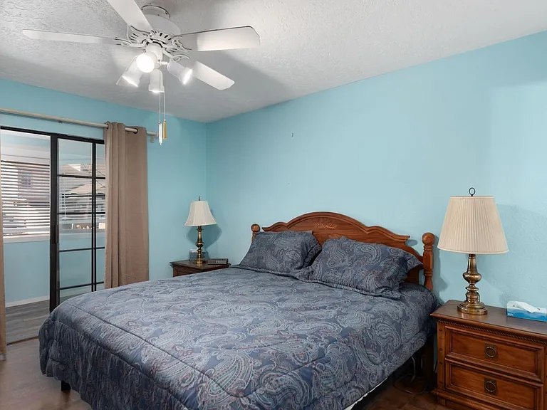 107 Niblic Ct — Photo 18
