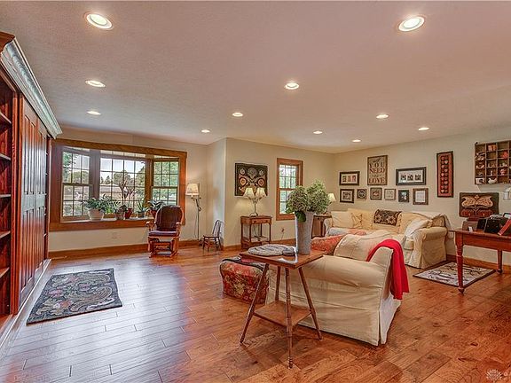 4th image of 1112 Stone Dr