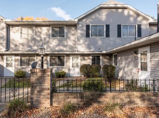 11328 Ibis St NW, Coon Rapids, MN 55433