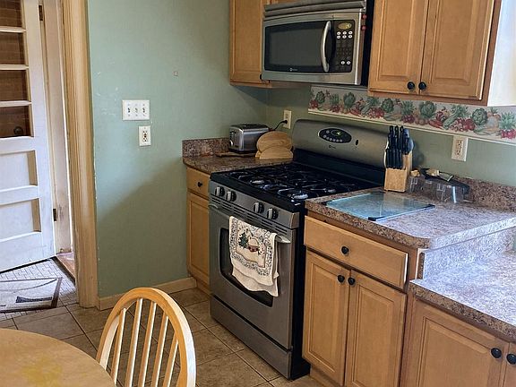 2nd image of 602 Donmoyer Ave