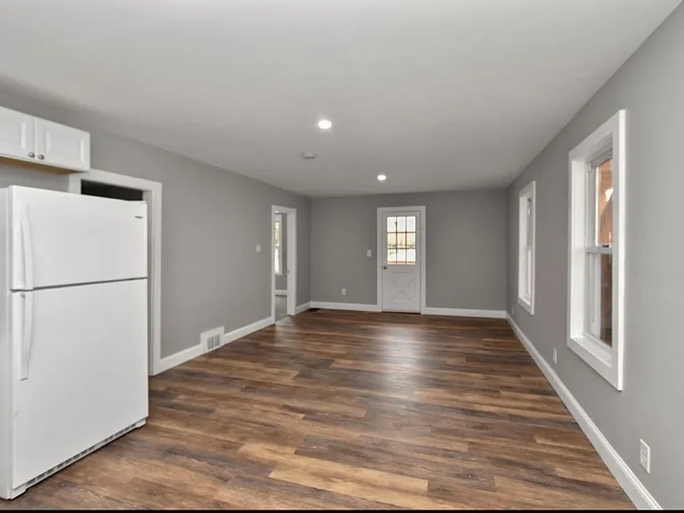 41 Edwards St #1 — Photo 16