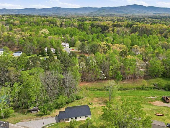 3rd image of 3011 Refuge Rd