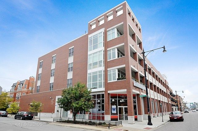 1st image of 1611 N Hermitage Ave #202