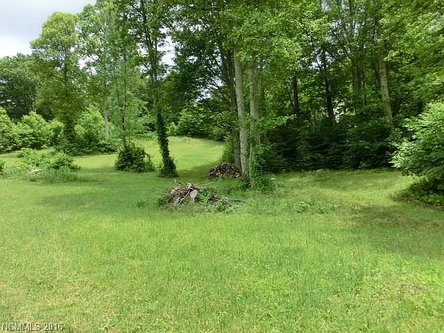 2nd image of 199 Sweetwater Dr