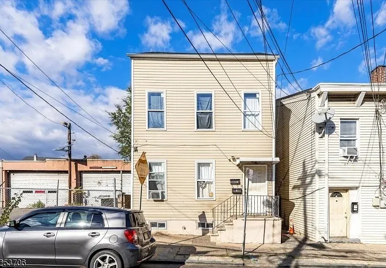 25 Washington Ave #A — Photo 10