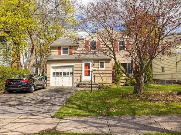 24 Stanford Rd, Rochester, NY 14620