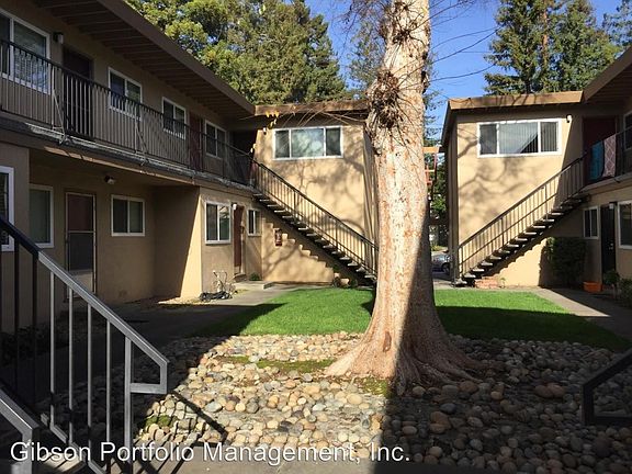 5th image of 3726 Poinciana Dr APT 14